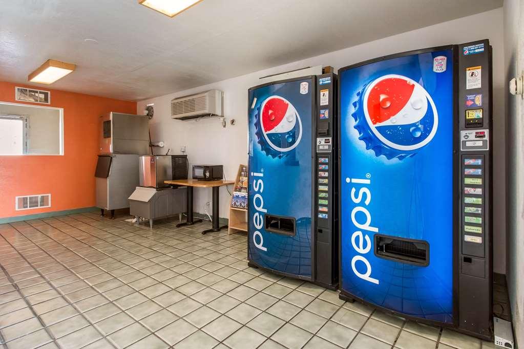 Motel 6 Уендоувър Съоръжения снимка