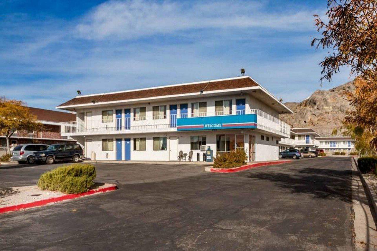 Motel 6 Уендоувър Екстериор снимка